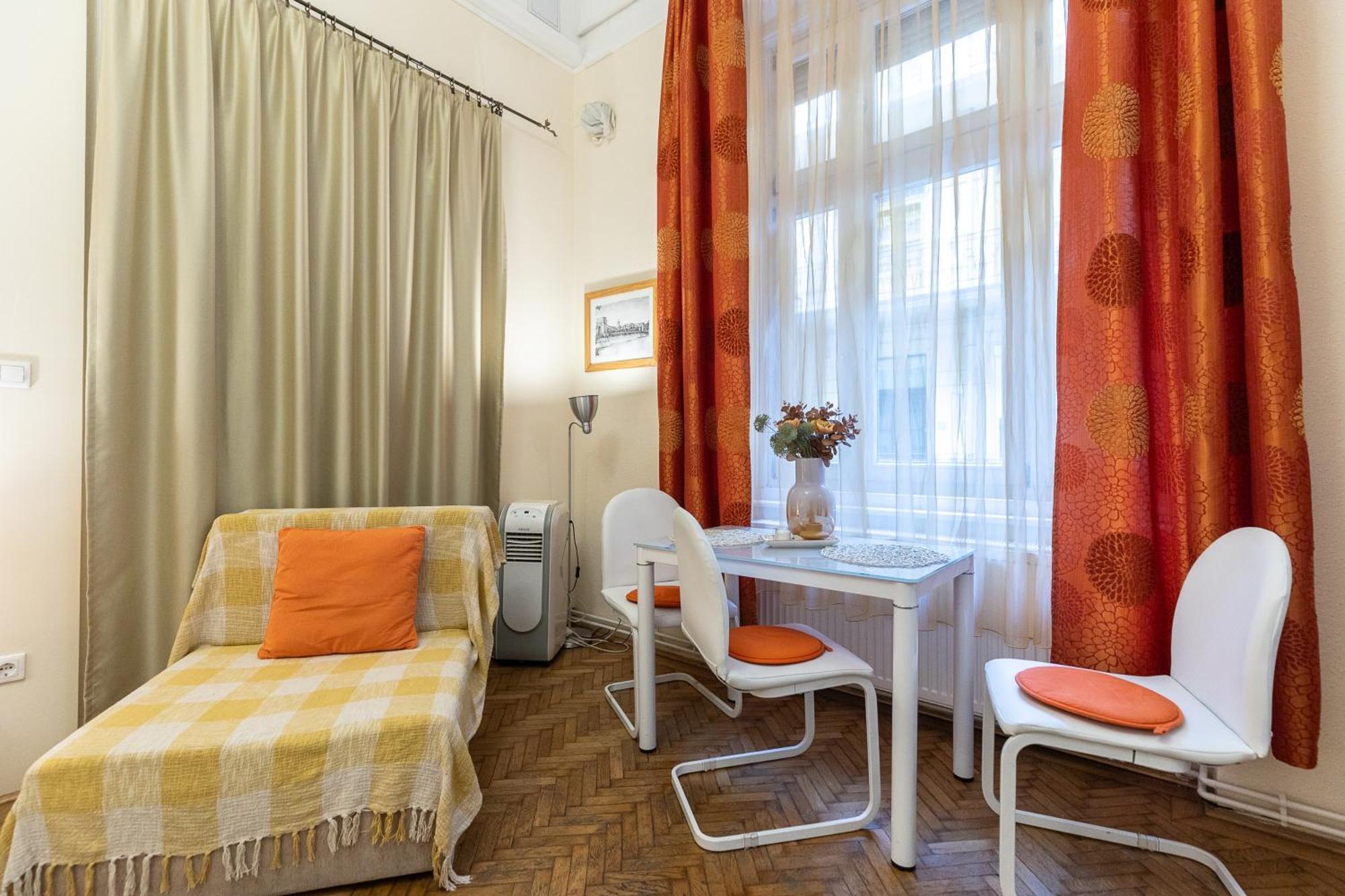 Harmony & Cute - Central Apartments Будапеща Екстериор снимка